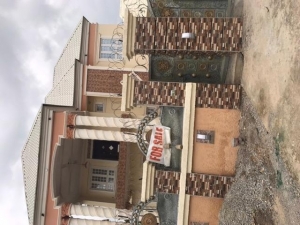 Image 1 Title
