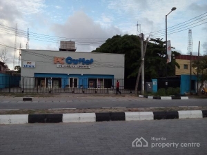 Detached House On Re-developable Plot Measuring 1,850 Square Meters 1,850 Meter Square of Land for Sale Victoria Island Lagos Vetra  Property