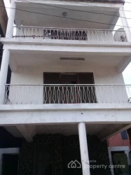 Block Of 8 Units Of 3—bedroom Flats In Yaba - Very Close To Third Mainland Bridge - Easy Access - Suitable To Re-developers Blocks of Flats for Sale Yaba Lagos Vetra  Property