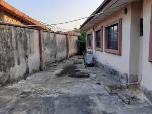 Image 1 Title