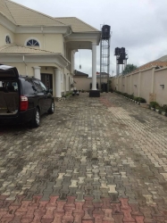 Room And Parlor Self Contained At Aerodrome G R A Rent #500k Service Charge #50k Blocks of Flats for Rent Ibadan Oyo Vetra  Property
