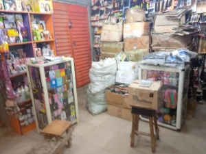 Double Busy And Goods Loaded Shop For Human Hair, Creams,cosmetics And All Beauty Needs. Shop for Sale Alimosho Lagos Vetra  Property