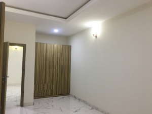 Image 1 Title