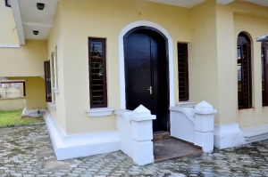 Image 1 Title