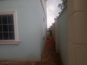 Image 1 Title