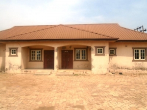 Image 1 Title