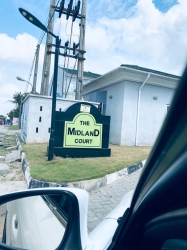 Distress Urgent Sale: 4bedroom Town House With A Rm Bq.  5 bedroom House for Sale Lekki Lagos Vetra  Property