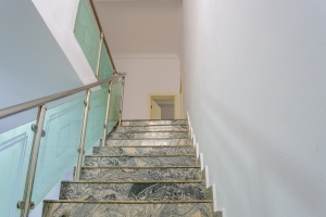 Image 1 Title