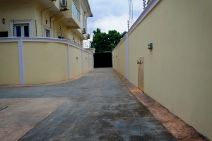 Image 1 Title