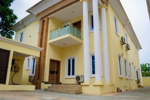 Image 1 Title