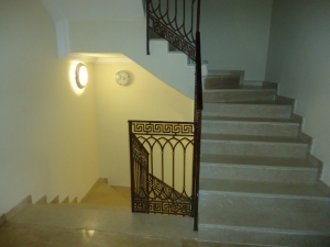 Image 1 Title