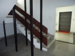 Image 1 Title