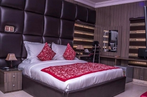 Exclusive 3bedroom With Comfortable Interior And Space For Parties @lekki 3 bedroom Flat for Short let Lekki Lagos Vetra  Property