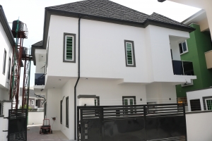 Image 1 Title