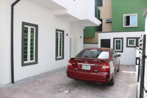Image 1 Title