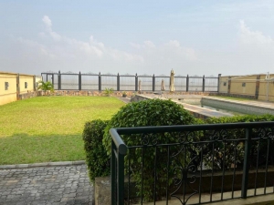 Image 1 Title