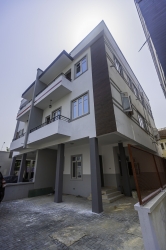 Image 1 Title
