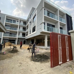  Newly Built 4 Bedroom Penthouse;  4 bedroom House for Sale Lekki Lagos Vetra  Property