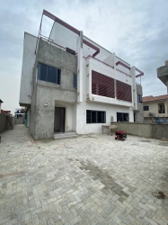  Nicely Built Luxury 4 Bedroom Detached Duplex House;  4 bedroom Detached Duplex for Sale Lekki Lagos Vetra  Property