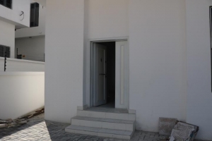 Image 1 Title