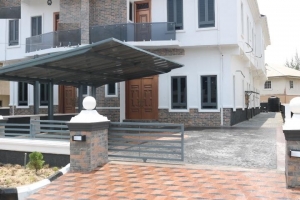 Image 1 Title