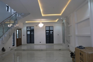 Image 1 Title