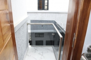 Image 1 Title