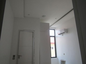 Image 1 Title