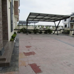 Image 1 Title