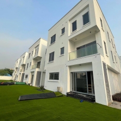  Fully Serviced 5 Bedroom Detached House;  5 bedroom Detached Duplex for Sale Ikoyi Lagos Vetra  Property
