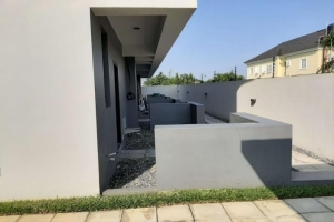 Image 1 Title