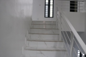 Image 1 Title