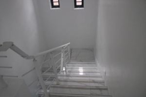 Image 1 Title