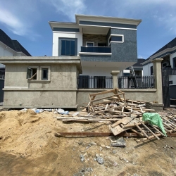  Fully Serviced 5 Bedroom Fully Detached With 24 Hours Light;  5 bedroom Detached Duplex for Sale Lekki Lagos Vetra  Property
