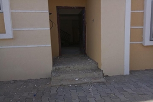 Image 1 Title