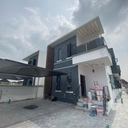  Fantastically Built, 5 Bedrooms Fully -detached House;  5 bedroom Detached Duplex for Sale Lekki Lagos Vetra  Property