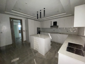 Image 1 Title