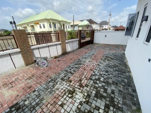 Image 1 Title