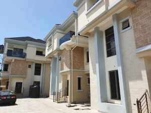A Tastefully Finished 4bedroom Terrace For Rent. 4 bedroom Flat for Rent Victoria Island Lagos Vetra  Property