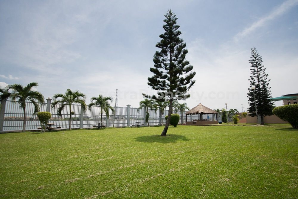 Image 1 Title