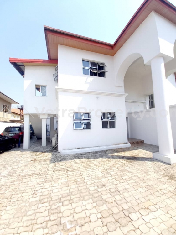  A Spacious 2 Bedroom Flat For Let In Lekki Phase 1 Lagos  2 bedroom Flat for Rent Lekki Lagos Vetra  Property