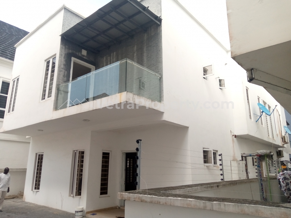  Massive 4 Bedroom Detached House With A Spacious Compound For Let In Oral Estate Lekki Lagos  4 bedroom Detached Duplex for Rent Lekki Lagos Vetra  Property