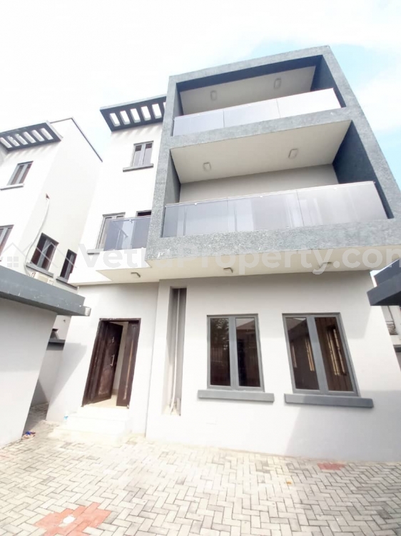  Massive 4 Bedroom Detached House With Carport Is Now Available For Sale In Lekki Phase 1  4 bedroom Detached Duplex for Sale Lekki Lagos Vetra  Property