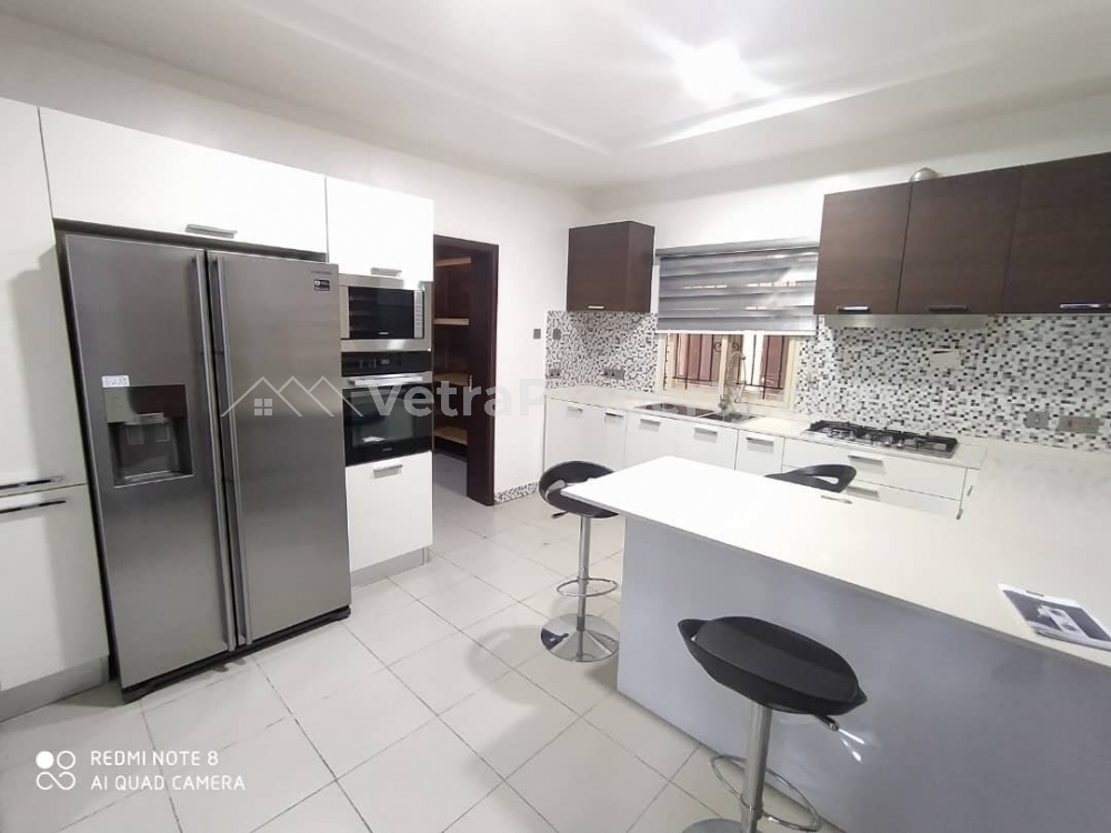 Image 1 Title