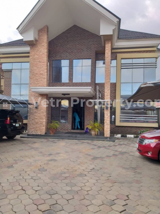  Tastefully Finished And Serviced 4brm Terrace Duplex With All Rooms Ensuite And Guest Toilet, 2 Sitting Room, Standby Generator  4 bedroom Terraced Duplex for Rent Gbagada Lagos Vetra  Property