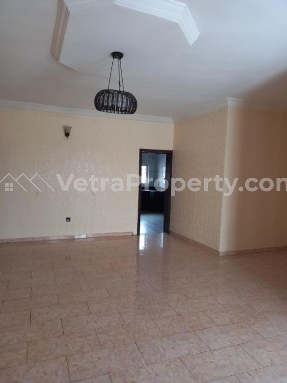  3 Bedroom All En-suite Flat At Phd Estate,connal Road, Yàba.  Flat for Rent Yaba Lagos Vetra  Property