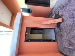 Image 1 Title