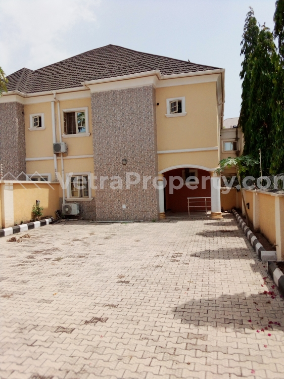  Newly Built Luxury 4 Bedroom Fully Finished And Fully Serviced Bungalow With Air Conditioning , Fully Fitted Kitchen And A Room Bq  4 bedroom Semi-Detached Duplex for Rent Lokogoma Abuja Vetra  Property