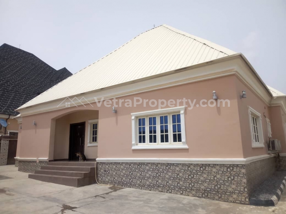  Newly Built Luxury 3 Bedroom Fully Finished And Fully Serviced Bungalow With Air Conditioning , Fully Fitted Kitchen And A Room Bq  3 bedroom Semi-Detached Bungalow for Rent Lugbe Abuja Vetra  Property