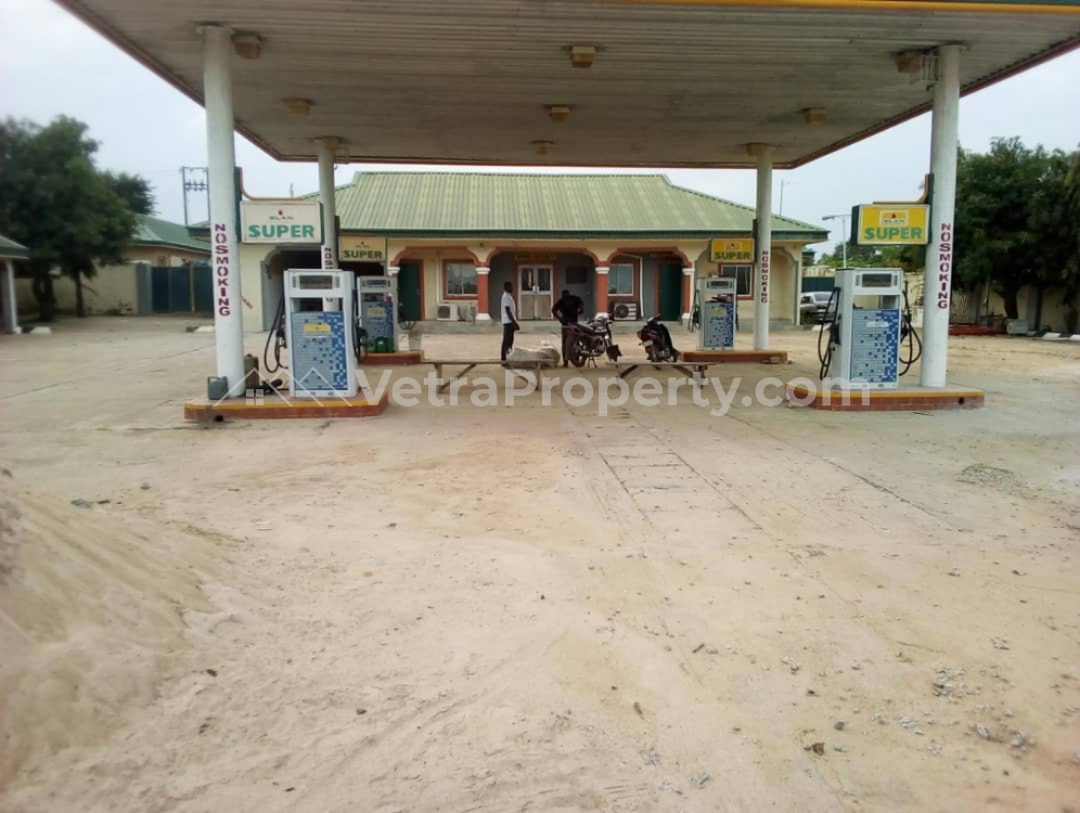  Newly Reburbished Luxury 4 Pumps Petrol/diesel/kerosine Filling Station  House for Sale Gwagwalada Abuja Vetra  Property